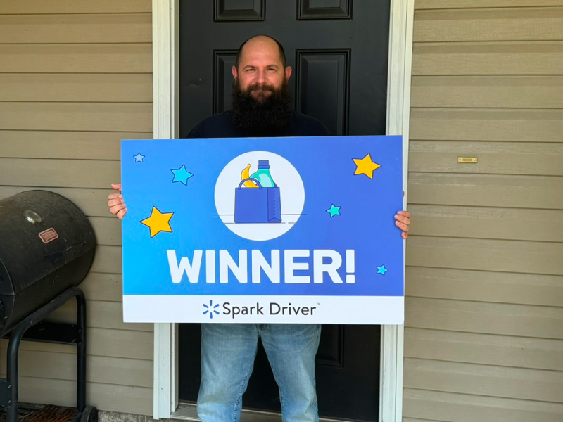 De botas de combate hasta ayudar a la comunidad: Este veterano usa Spark Driver™ para Seguir Sus Sueños